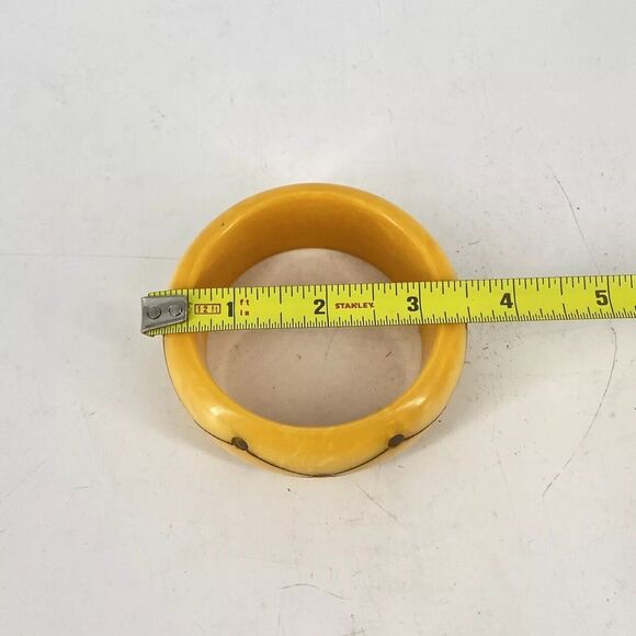 Rare Butterscotch Bakelite Bangle Bracelet Brass Injection Dot - Picture 4 of 5